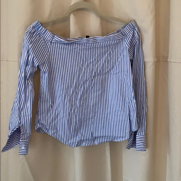 Top - Picture 2 of 2